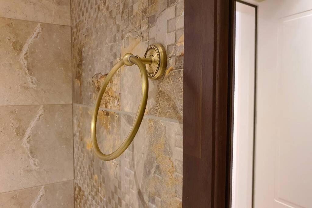 Luxury Green Apartment プリシュティナ エクステリア 写真