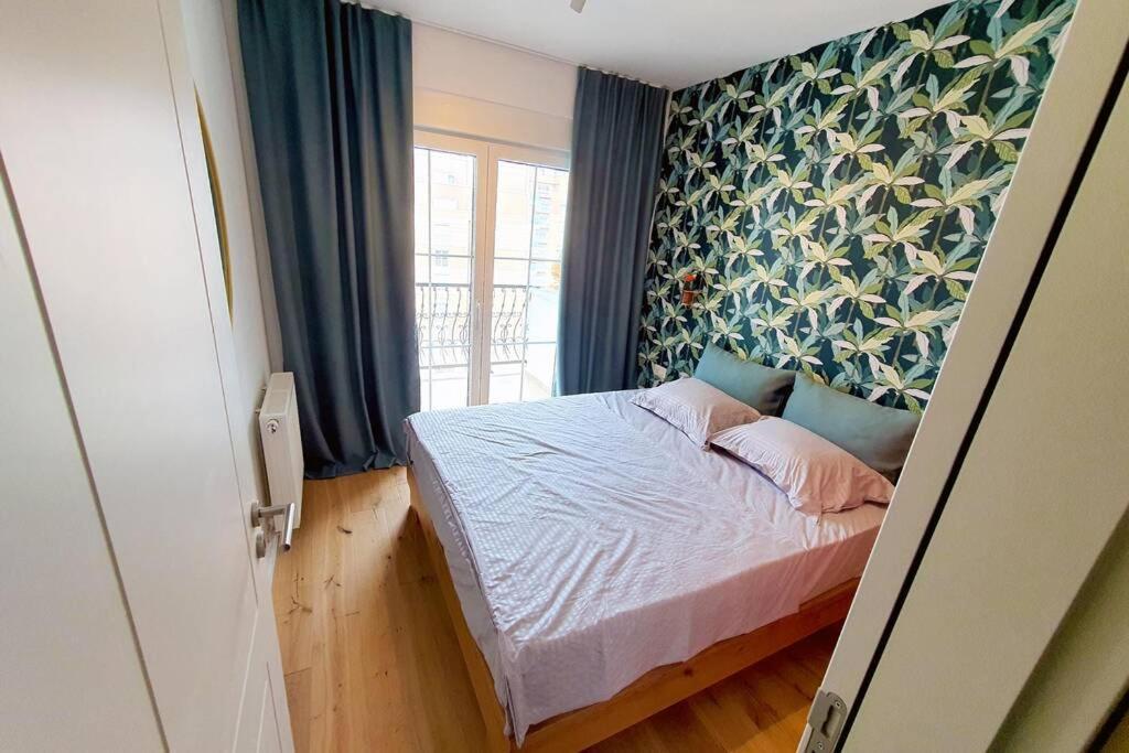 Luxury Green Apartment プリシュティナ エクステリア 写真